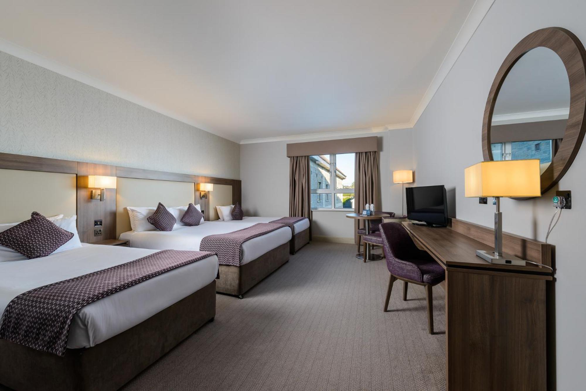 Clybaun Hotel Galway Ngoại thất bức ảnh